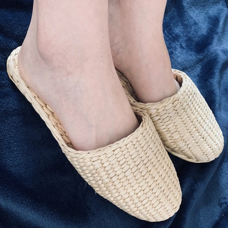 2020 Men's Straw Slippers Handmade Chinese Sandals Unisex Summer Home Shoes New Couple Shoes Hot Slippers straw  weave sandals