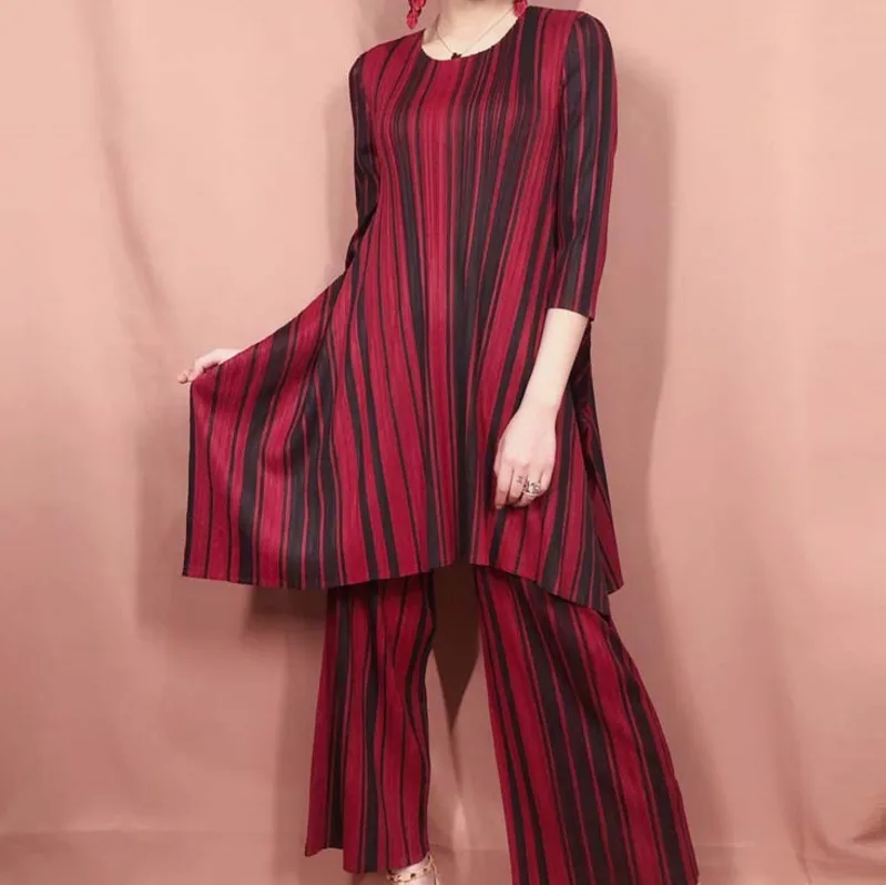 

Fashion Tide Autumn New Fashion Temperament Women Loose Plus Casual Pleated Round Neck T-shirt Wide Leg Pants Striped Suit TC292