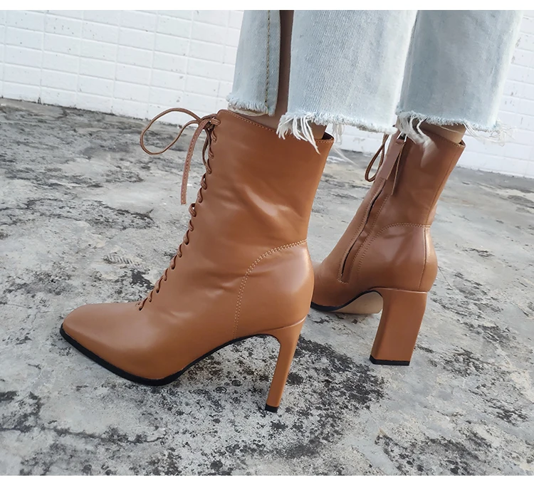Botas torn.