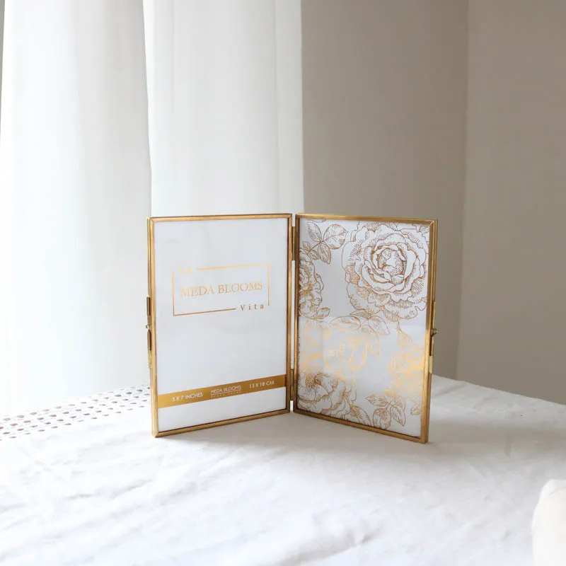 Золотая металлическая фоторамка Стеклянная фоторамка складывающаяся стеклянная рамка Кружевная декоративная двухлистная домашняя декорация свадебная фотография