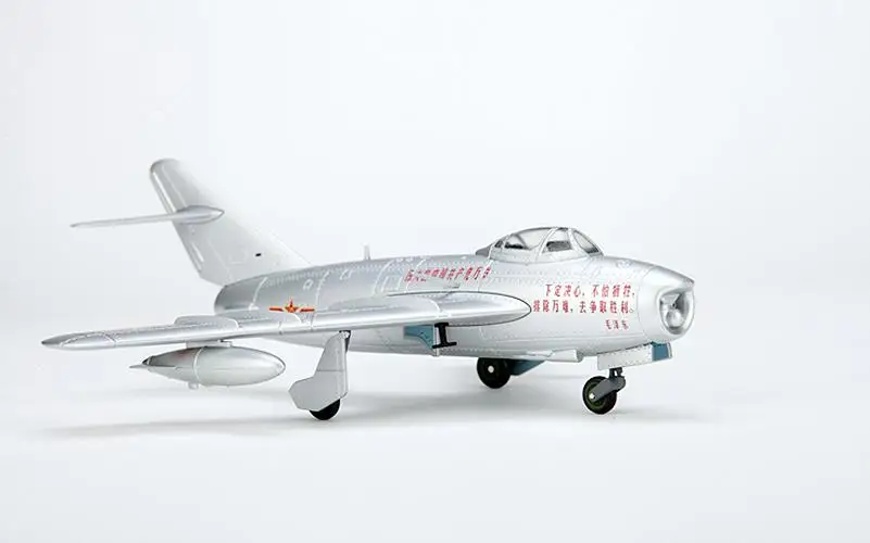 AF1 Китай J-5 1/48 литья под давлением модель самолета