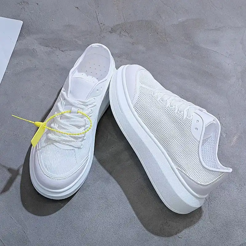 tenis blancos de mujer de moda