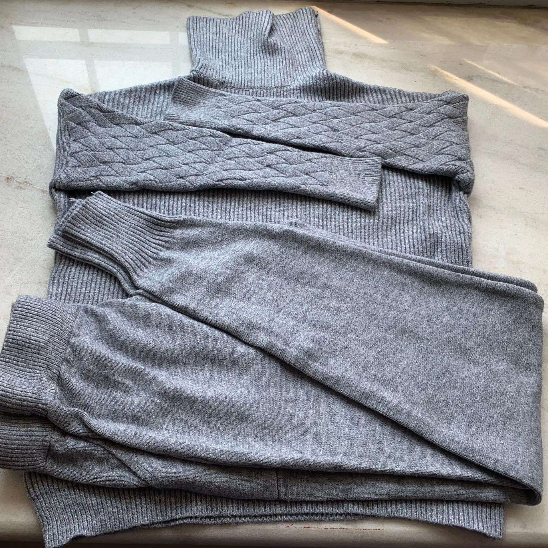 Комплект из 2 предметов женские осенне-зимние пуловеры с высоким воротом+ свободные однотонные брюки с высокой талией женские модные теплые спортивные трикотажные наборы