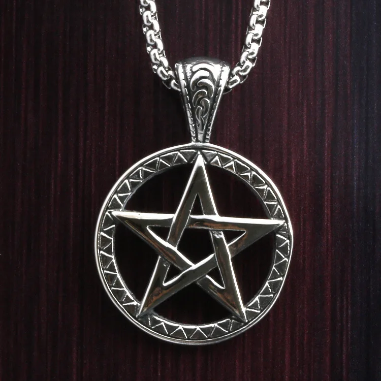

Europe And America Foreign Trade Cool Retro Punk Rock And Roll Gothic Fashion Man Mysterious Five-pointed Star Titanium Steel Ne