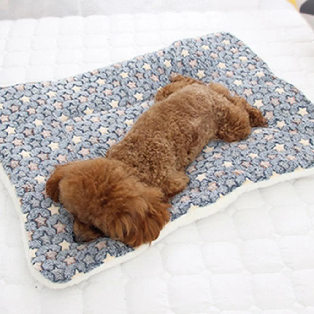 Утолщенная мягкая флисовая подкладка для домашних животных, одеяло, кровать, коврик для щенка, собаки, кошки, дивана, подушка, моющийся коврик, сохраняет тепло