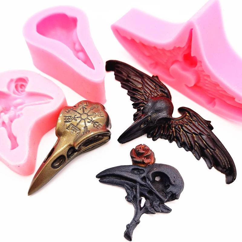 

Silicone Mold 3D Wings Crow Skull Fondant Cake Baking Mold Chocolate Resin Gypsum Candle Candy Mold Free Shipping