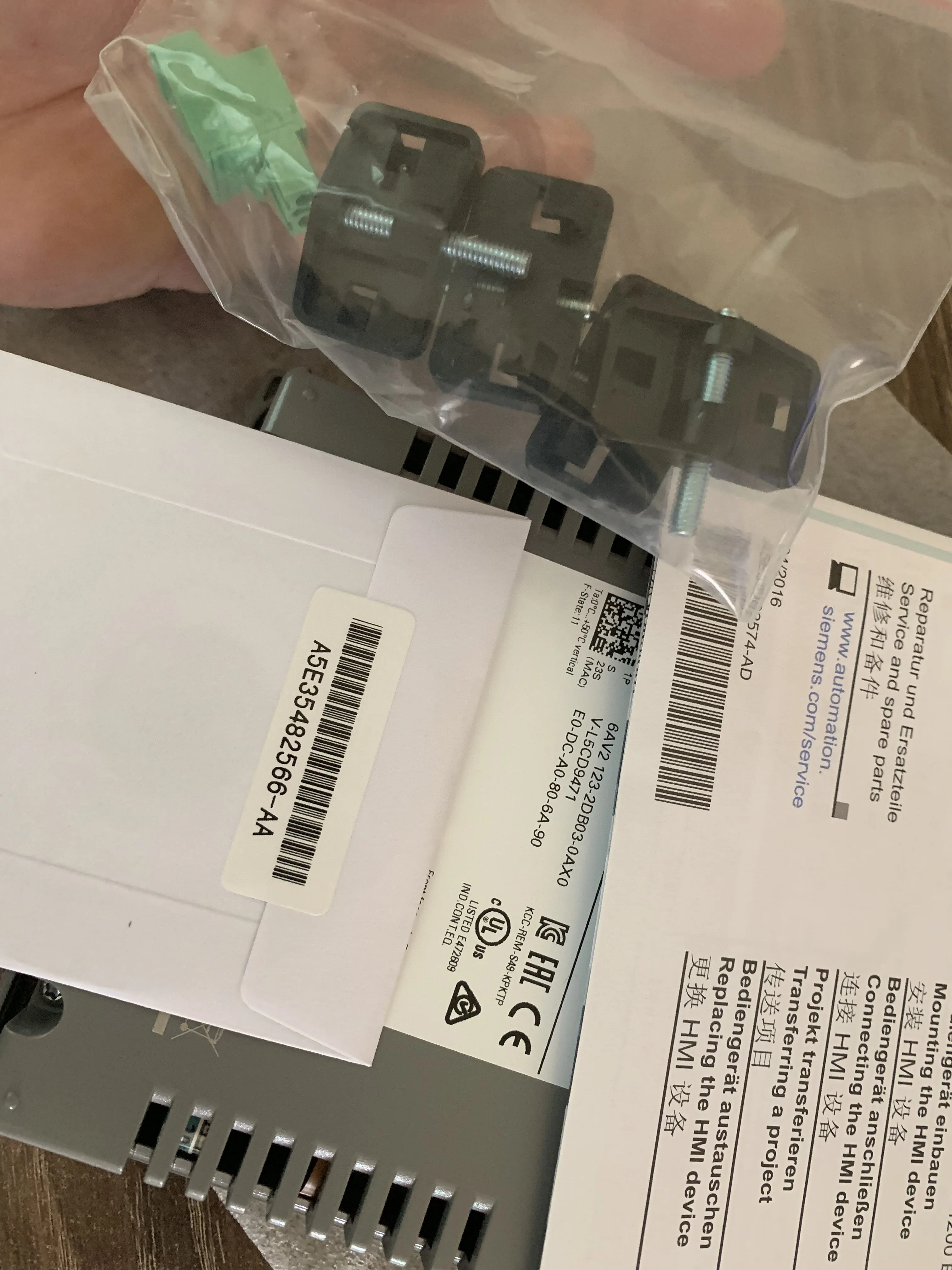 Панель управления инвертором 6AV2123-2DB03-0AX0 HMI, SIMATIC сенсорный Панель KTP400 основные 6AV21232DB030AX0, 6AV2 123 2DB03 0AX0