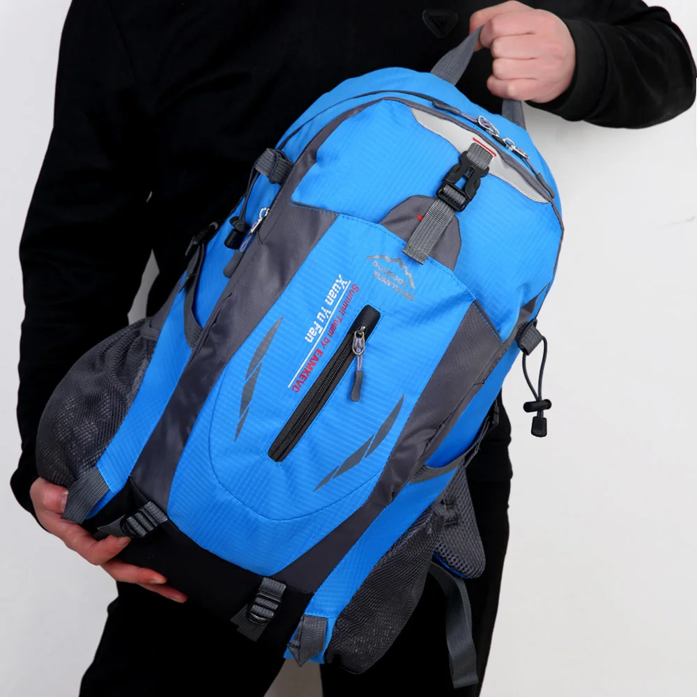 1511591336424_2C0A5475