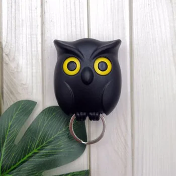 

Cute Owl Wall Mounted Type Magnetic Keychain Without Nailing the Door Entrance Home Storage Magnet Key Ring