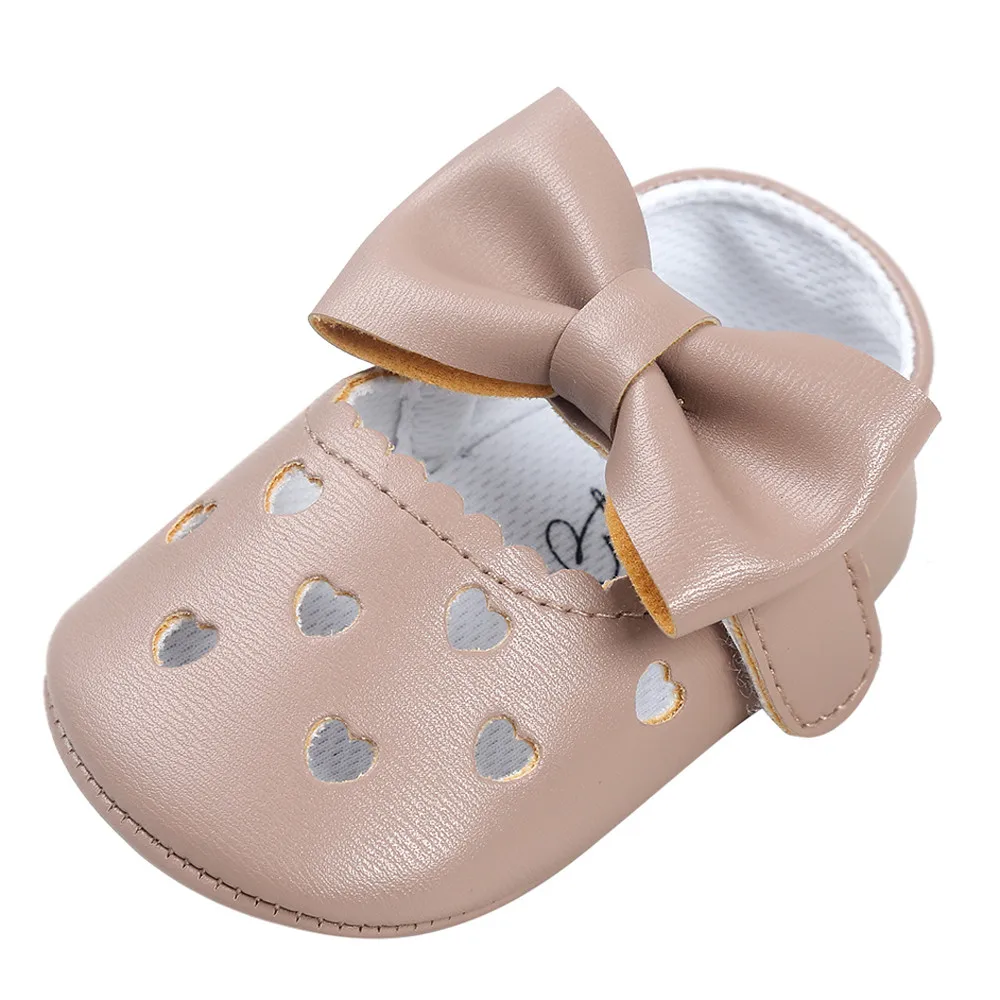 Модные Повседневное для маленьких девочек кожаные туфли принцессы из цельного полотна с вырезом и бантом Повседневная обувь, кроссовки анти-скольжения, мягкая детская обувь