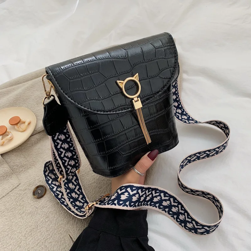 

Retro Hong Kong Style Bag Women's 2019 New Style Fashion Korean-style Versatile Stone Pattern Textured Shoulder Bag Fashion Buck