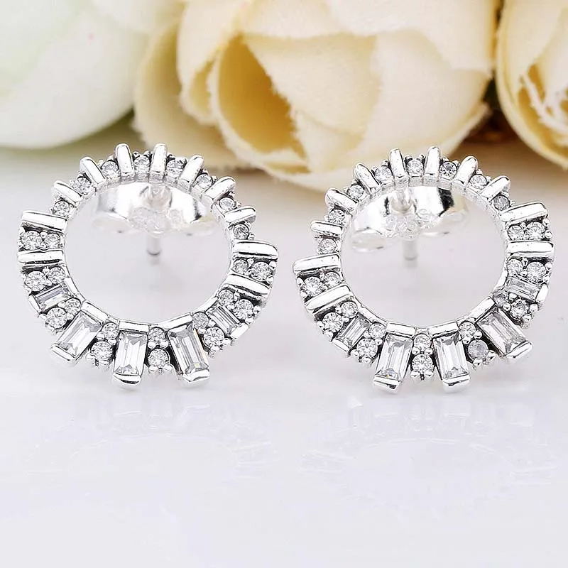 

Original Wholesale Glacial Beauty With Crystal Stud Earrings For Women 925 Sterling Silver Earring Wedding Gift Europe Jewelry