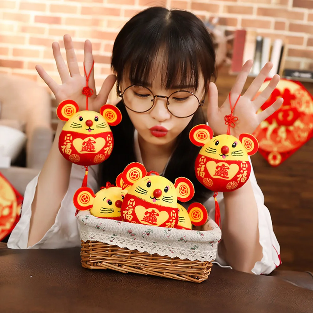 

2020 Chinese New Year Plush Toy Year Of Rat Pendant Chinese Knot Plush Red Mouse In Tang Suit Car Home Hanging Decor Kids Gift