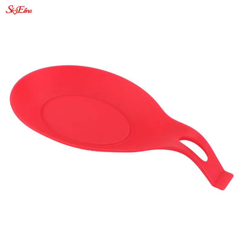 1Pcs Silicone Spoon Rests Silicone Heat Resistant Placemat Drink Glass Coaster Tray Spoon Pad Kitchen Tool 5ZCF419 - Цвет: CF419-red