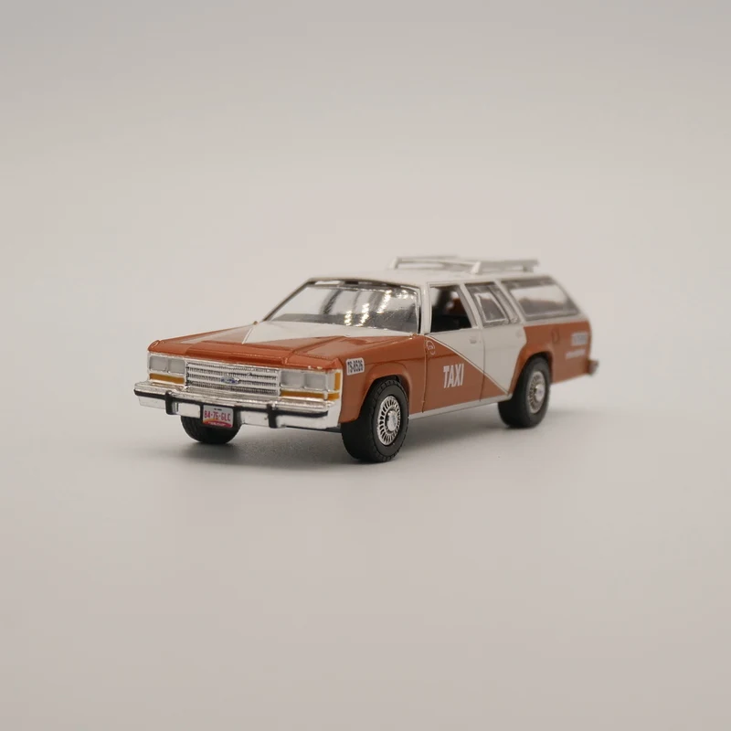 Greenlight 1:64 1988 Ford LTD Корона Виктория литые модели автомобиля Matel игрушечный