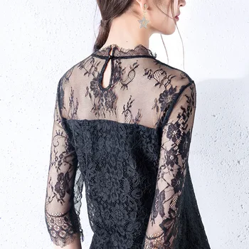 

2020 women Lace bottoming shirt female 2019 summer new seven-point sleeve black sexy top European goods foreign small shirt