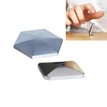 

Relieves stress Fingertip Gyro Desktop Flip Metal Decompressor Pocket Kinetic Energy Toy Great Funny Gift Toys Ornaments