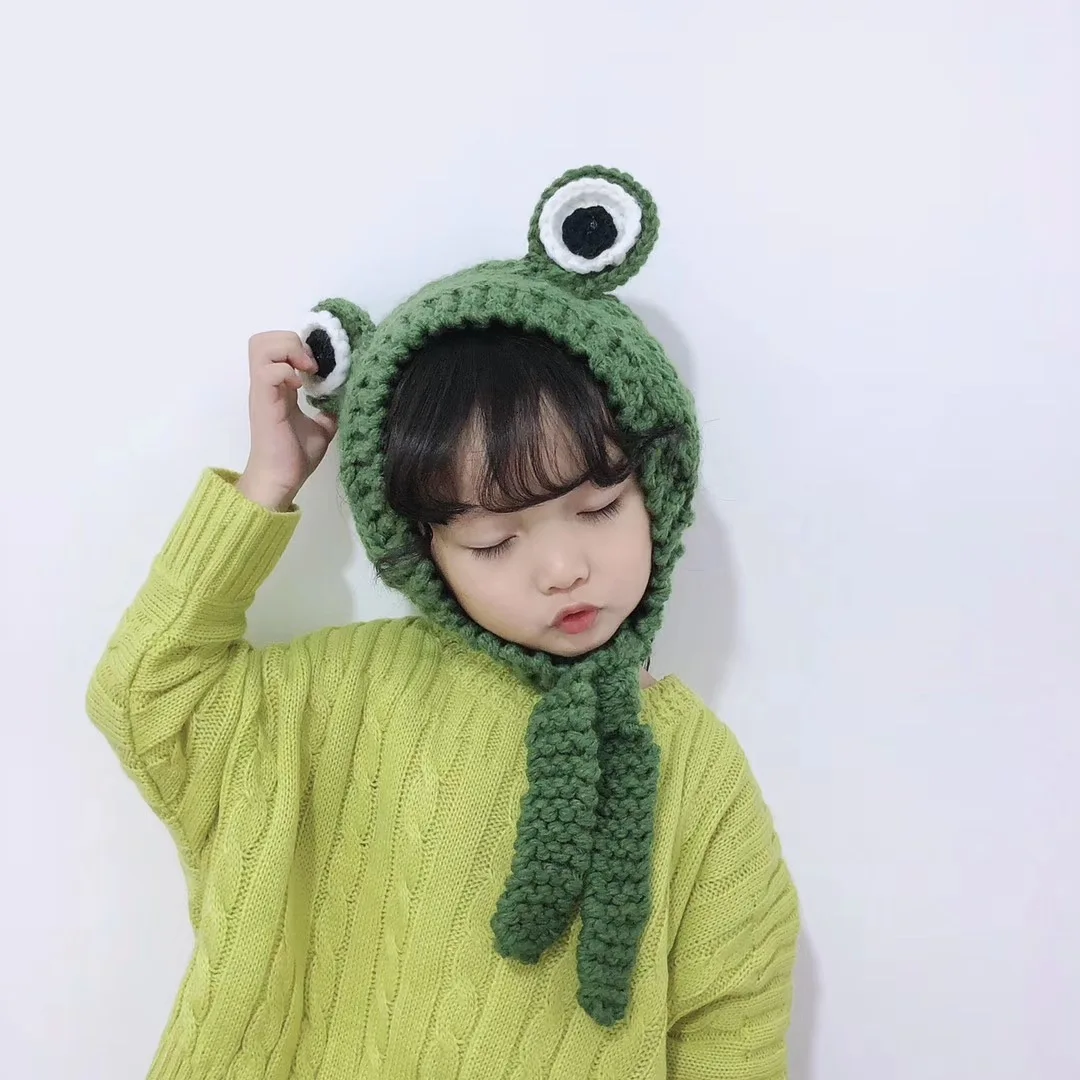 

New Winter Keep Warm child Hats Lovely Exceed Adorable child Hats Girl Wool Hat Manual Weave Frog Children Knitting Hat