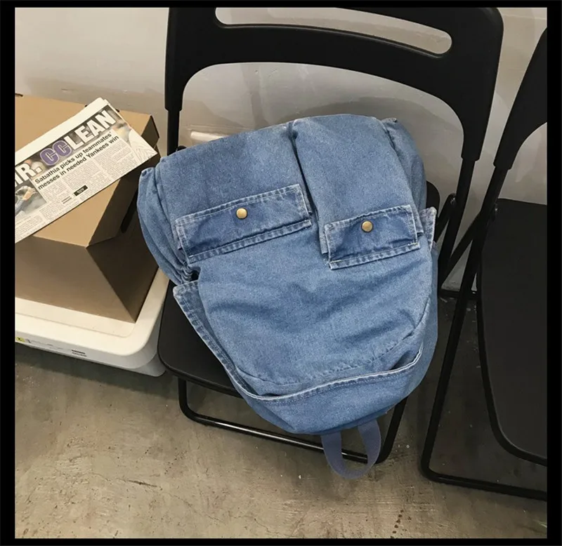 15641829090_1998858109