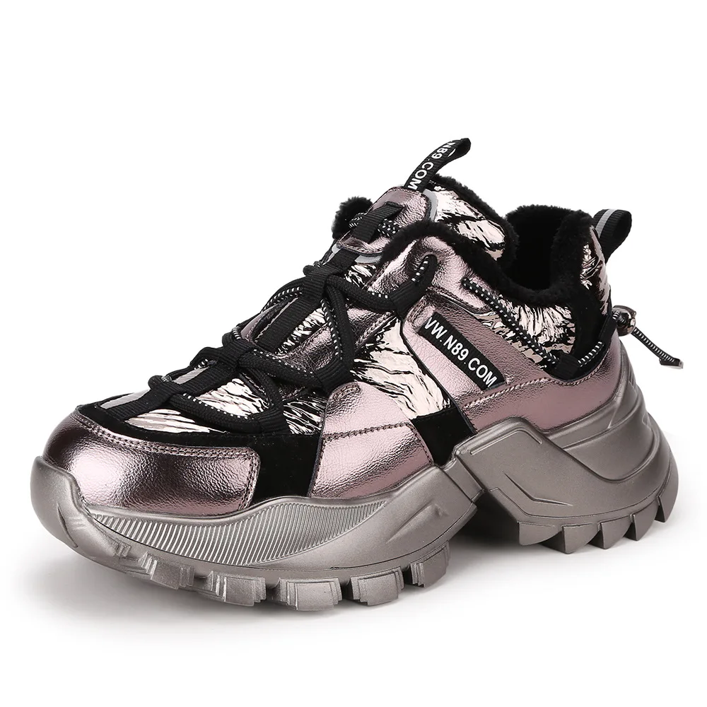 Зимняя женская обувь из натуральной кожи с металлическим украшением новая спортивная модная удобная повседневная обувь на платформе с блестками