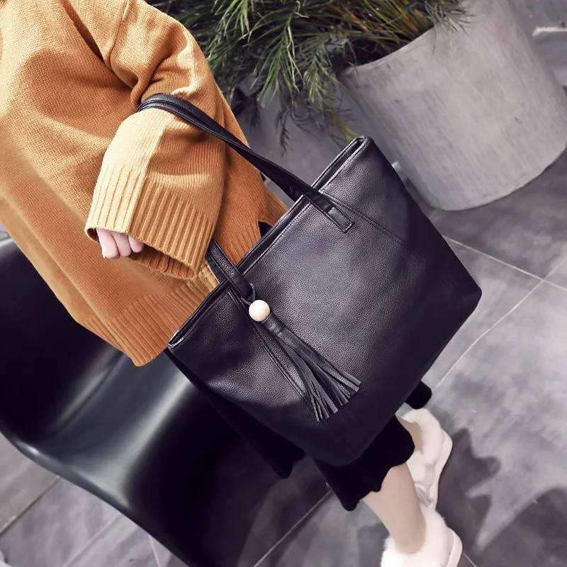 

2018 New Style Fashion Europe And America WOMEN'S Bag Large Capacity Casual Tassels Shoulder Bag WOMEN'S Handbag Tote Bag