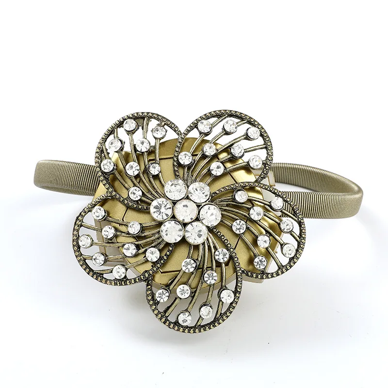 13590436104_639681870