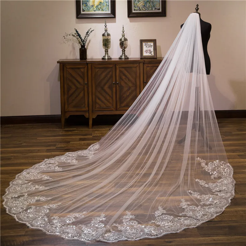 3M*3M length Wedding Veil with Comb Lace Appliques Luxury Bridal Veil Hot Sale