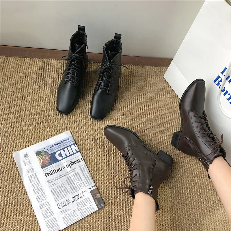 

Shoes Martin 2019 Trendy Shoes England Sub-Women's Boots Women's Autumn And Winter-Style Square Head Retro in Chunky Heel Solid