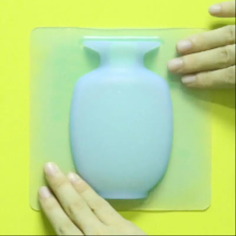 

Silicone Sticky Vase Stick on The Wall Flower Pot Magic Flower Plant Vases Flower Container for Home Offices Wall Decorations