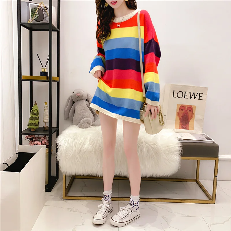 

2019 winter new wave Korean version of the striped sweater women's knitted loose lazy rainbow sweater large size women's shirt