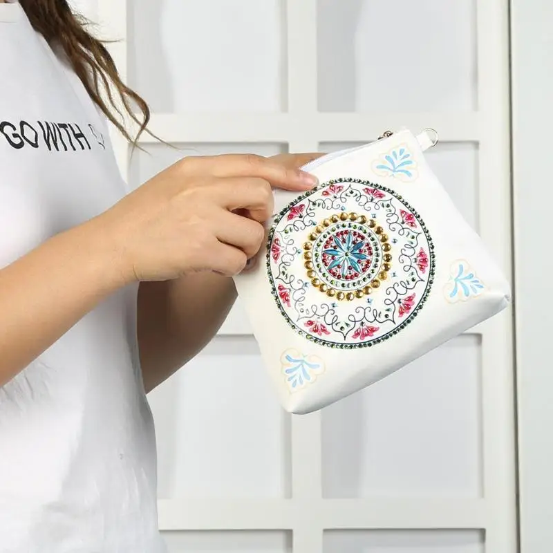5D DIY Diamond Painting Peafowl Butterfly Flower Leather Crossbody Chain Bags DIY Diamond Embroidery Bag Wallet Pouch