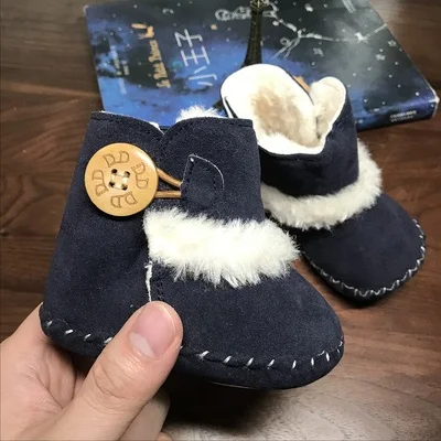 navy blue Новорожденный ребенок снег первая обувь для ходьбы, ботинки для новорожденных девочек и мальчиков зимние теплые плюшевые ботинки детская зимняя обувь нескользящие Зимние ботиночки для малышей - Цвет: navy blue