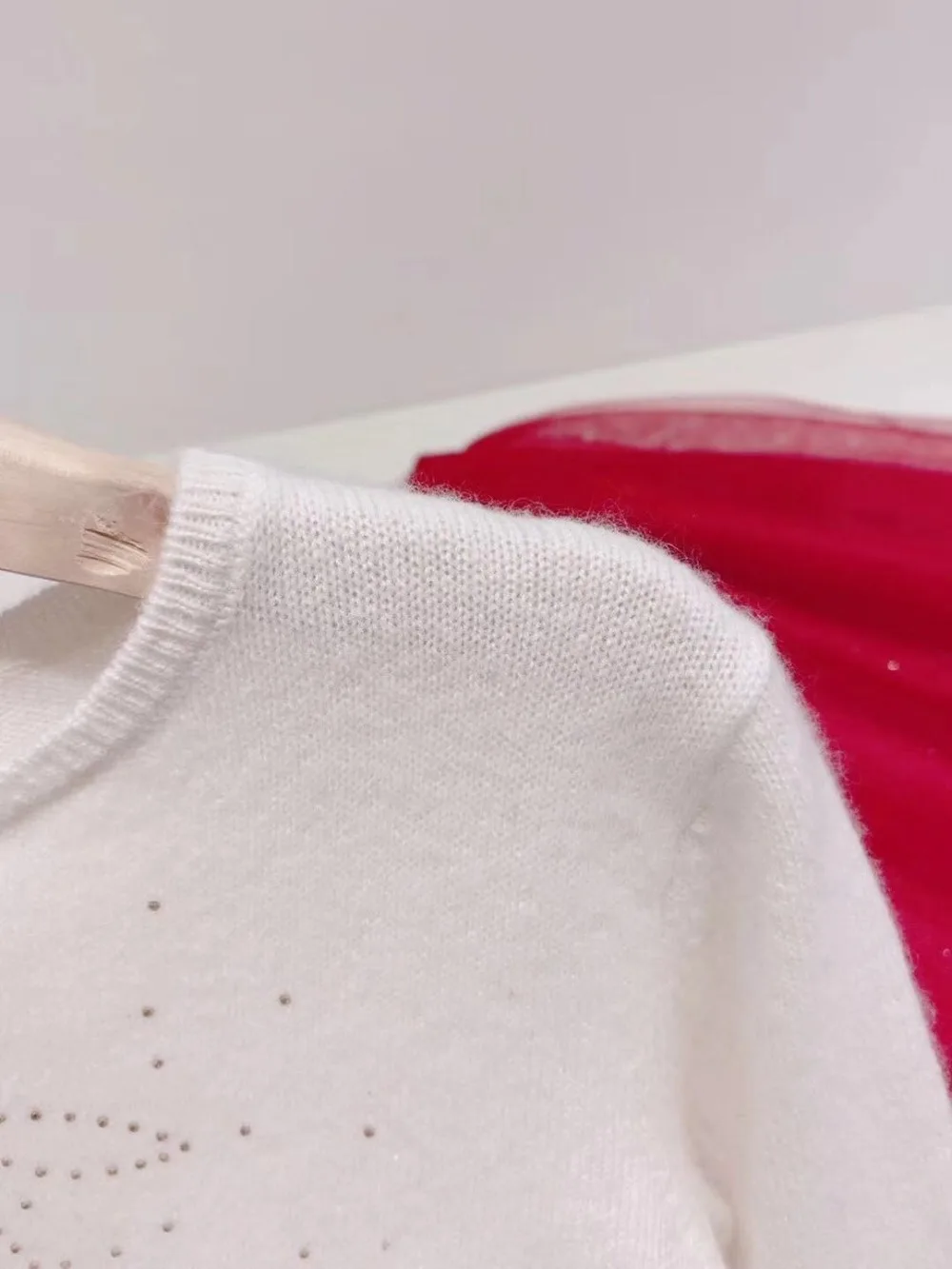 Предварительная, вязаный свитер хлопковый свитер с бежевым и белым рисунком вишни одежда для маленьких девочек Брендовая верхняя одежда с рисунком вишни для детей 3, 4, 6, 8, 10, 12 лет