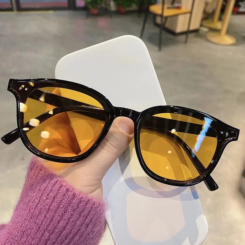 Designer Sunglasses Unisex Classic Retro Square Yellow Lenses_voghion.com