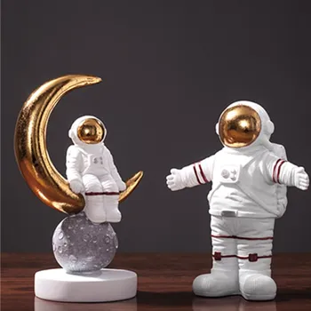 

New Space Man Astronaut Model Sculpture Creative Cosmonaut Statue Fashion Northern Europe Home Decorations Resin Craftwork L2700
