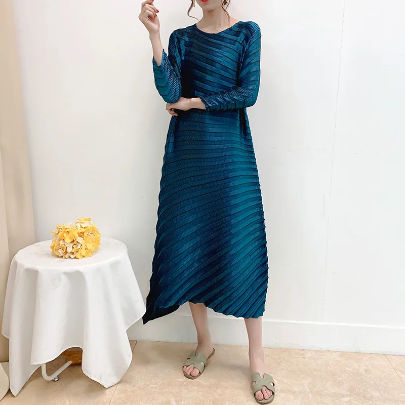 Miyake плиссированное платье, однотонное, с длинным рукавом, до середины икры, с o-образным вырезом, Осеннее, макси платье, новая мода, высокое качество, платья для женщин