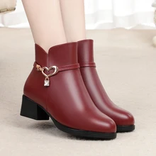 Новинка; женская прогулочная обувь из микрофибры; теплые зимние ботинки; женские ботильоны; женские короткие теплые зимние ботинки; botas