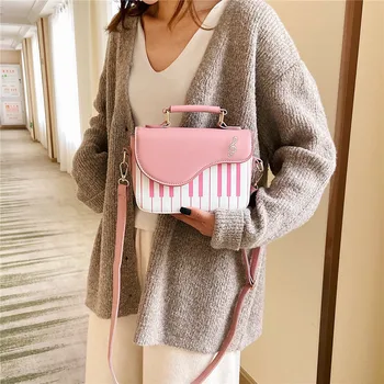 

2020 Spring and Summer Fashion Contrast Color Embroidered Square Sling Bag Versatile GIRL'S Sweet Cool Piano Music Notes Small b