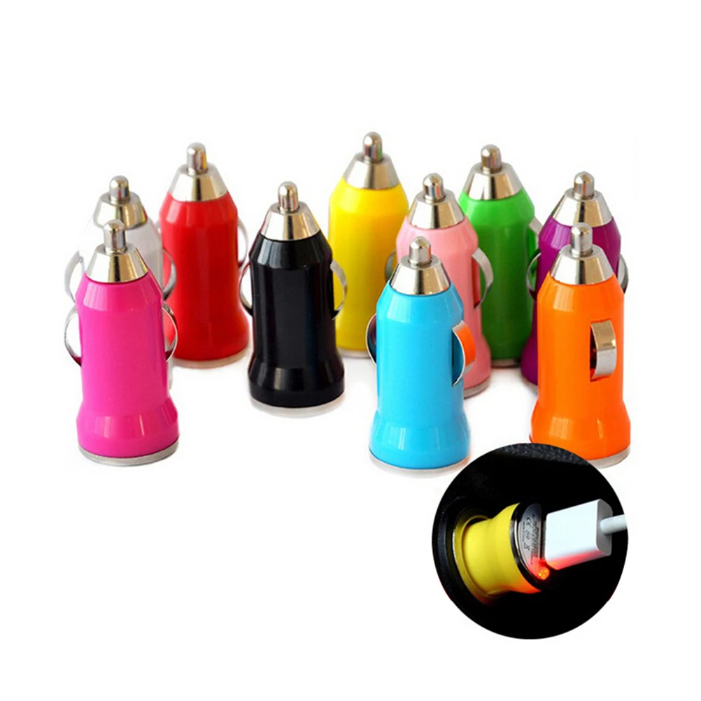 

Universal Random Color 5V 3.1A USB Socket Charger USB Car Charger Power Adapter for iPhone 5 6 6S Ipad Samsung Tablet