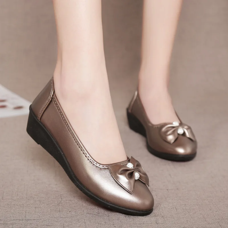 

Fashion Women Shoes Woman Flats high quality suede slip-on shoes pointed toe Rubber Women Flat Shoes Ballet plus size