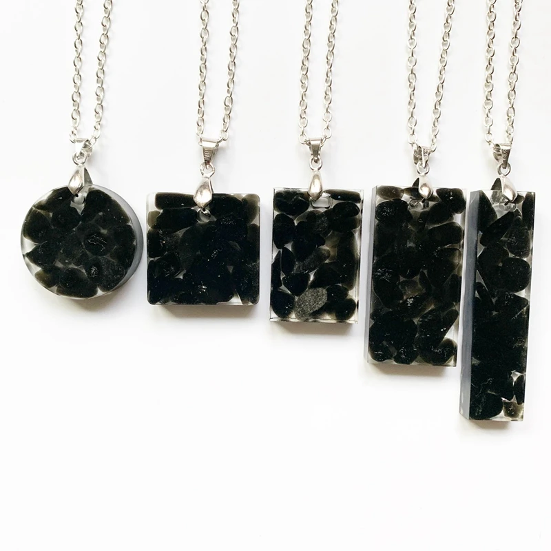

Black Obsidian Stone Beads Chips Orgone Energy Pendant Necklace Resin Jewelry Geometric Spiritual Healing Crystal Necklace 1pc