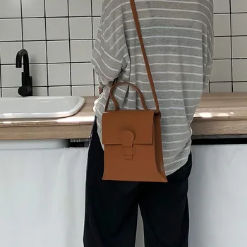 

AIS South Korea Autumn and Winter New Style Retro Cool Handbag INS Non-mainstream Design Simple Solid Color Crossbody Bag