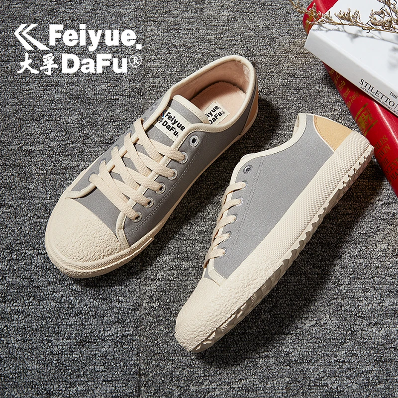 Feiyue/низкая зимняя Вулканизированная обувь; коллекция 2230 года; теплая хлопковая обувь; женские бархатные туфли из сверхтонкого волокна; 3 цвета; водонепроницаемые туфли без каблуков для снега