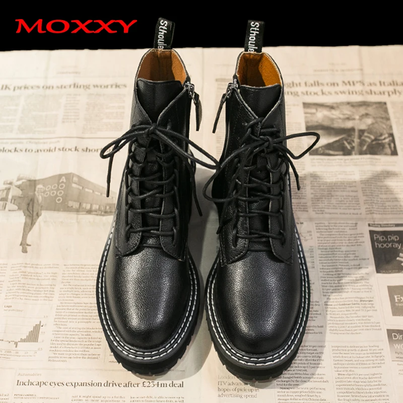 2019 New Fall Black White Boots Combat Martin Boots Women Leather Motorcycle Cowboy Platform Boots Punk Ankle Boots Women Shoes