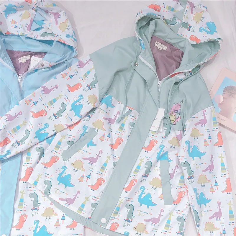 Зеленый Японский небольшой свежий Kawaii динозавры печать куртка студентов Harajuku с капюшоном контрастного цвета пальто с длинными рукавами Осенняя верхняя одежда - Цвет: Зеленый
