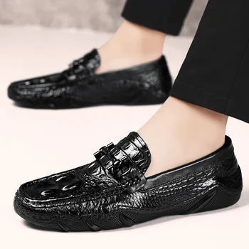 

Man Shoes Genuine leather Mens Moccasin Shoes slip on Fashion Leather Loafers Shoes Men Luxury Male Casual Footwear