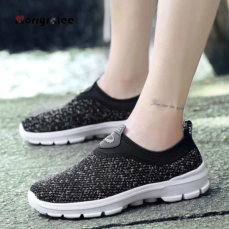 

2020 Spring Men Shoes Slip On Men Casual Shoes Lightweight Comfortable Breathable Couple Walking Sneakers Hollow Out Portable