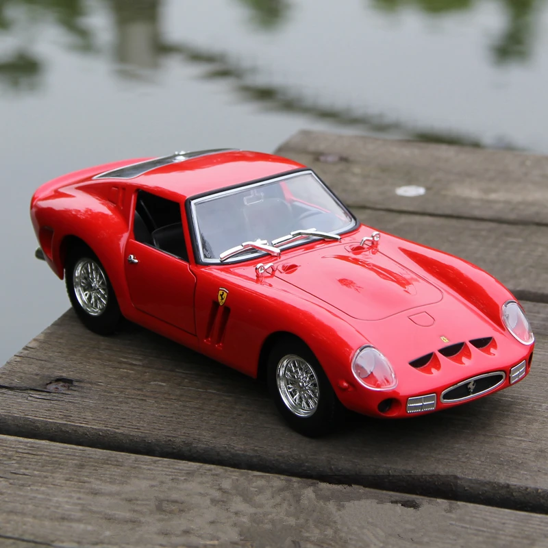 Bburago 1:24 Феррари 250gto коллекция авторизованный производителем моделирование
