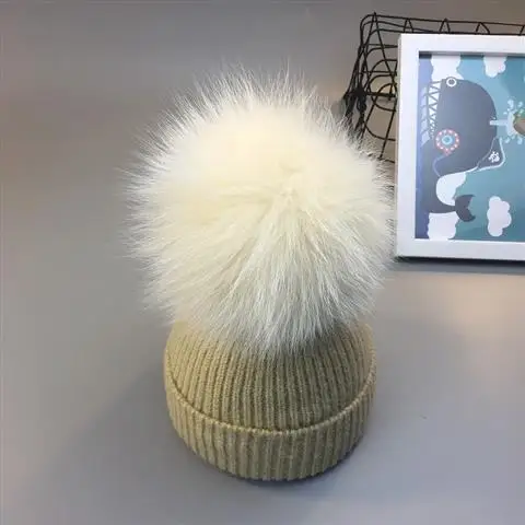 Beige Cap Новая теплая зимняя шапка с помпоном для маленьких девочек, шарф, комплект, натуральный шарик из меха лисы, теплые вязаные шапки для мамы и ребенка, шапочка для родителей и ребенка - Цвет: Beige Cap