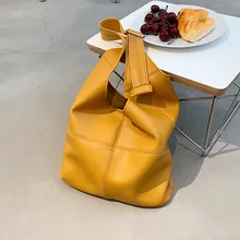 

European and American Retro Fashion Ladies Luxury High-quality Simple Handbags Autumn 2021 New Foreign Style Large-capacity Bags